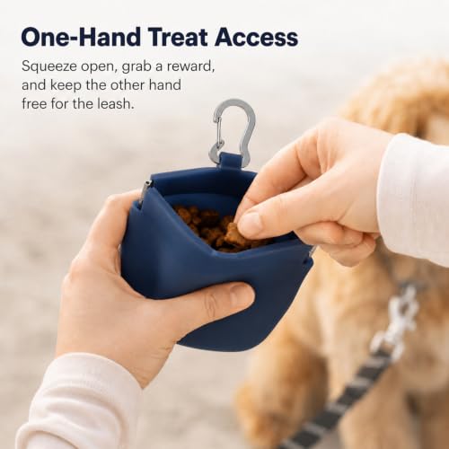 Silicone Dog Treat Pouch for Pet Training One-Hand Access One Cup Silicone Treat Bag with Pull Tab and Auto Closing Lid Treat Pouches for Leash(Color: Blue) - color: Blue