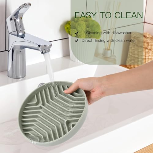 Silicone Slow Feeder Dog Bowls, Puzzle Design with Suction Cups (Green) - color: Green