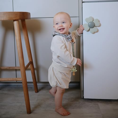 mushie Lucky Suction Spinner Toy | Toddler Sensory Toys for Bath & Play - style: Lucky