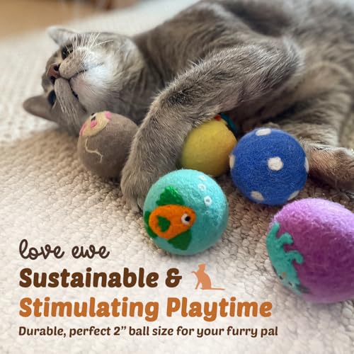 Love Ewe Wool Cat Toys 3 Pack, 5in Mouse w/Bell & 2in Ball - color: Mouse & ball